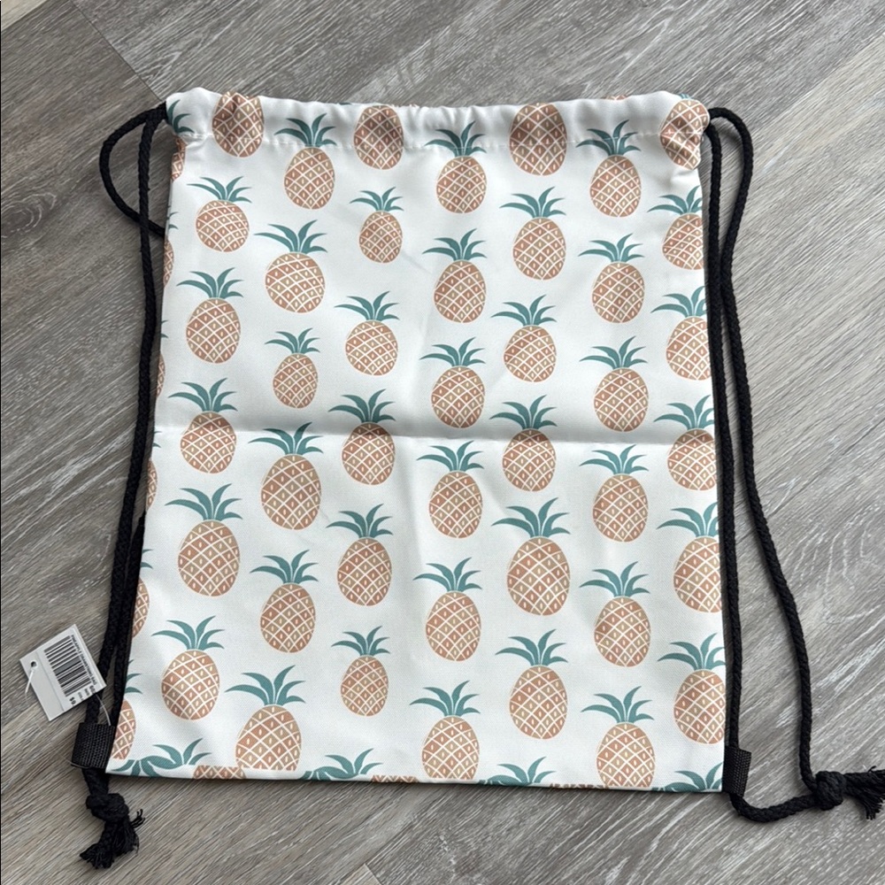 [BRAND NEW] Pineapple Print Drawstring Backpack